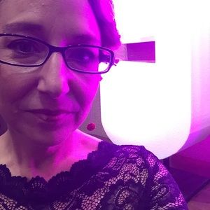 Meet your Posher, Eva